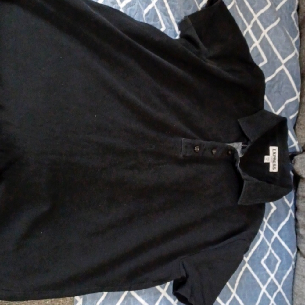 Black shirt